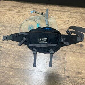 DaKine Hot Laps 5L Bike MTB Waist Hip Pack Bag With 70 oz. 2L Reservoir Black